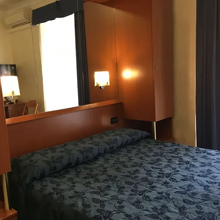 Hotel Aurora-3